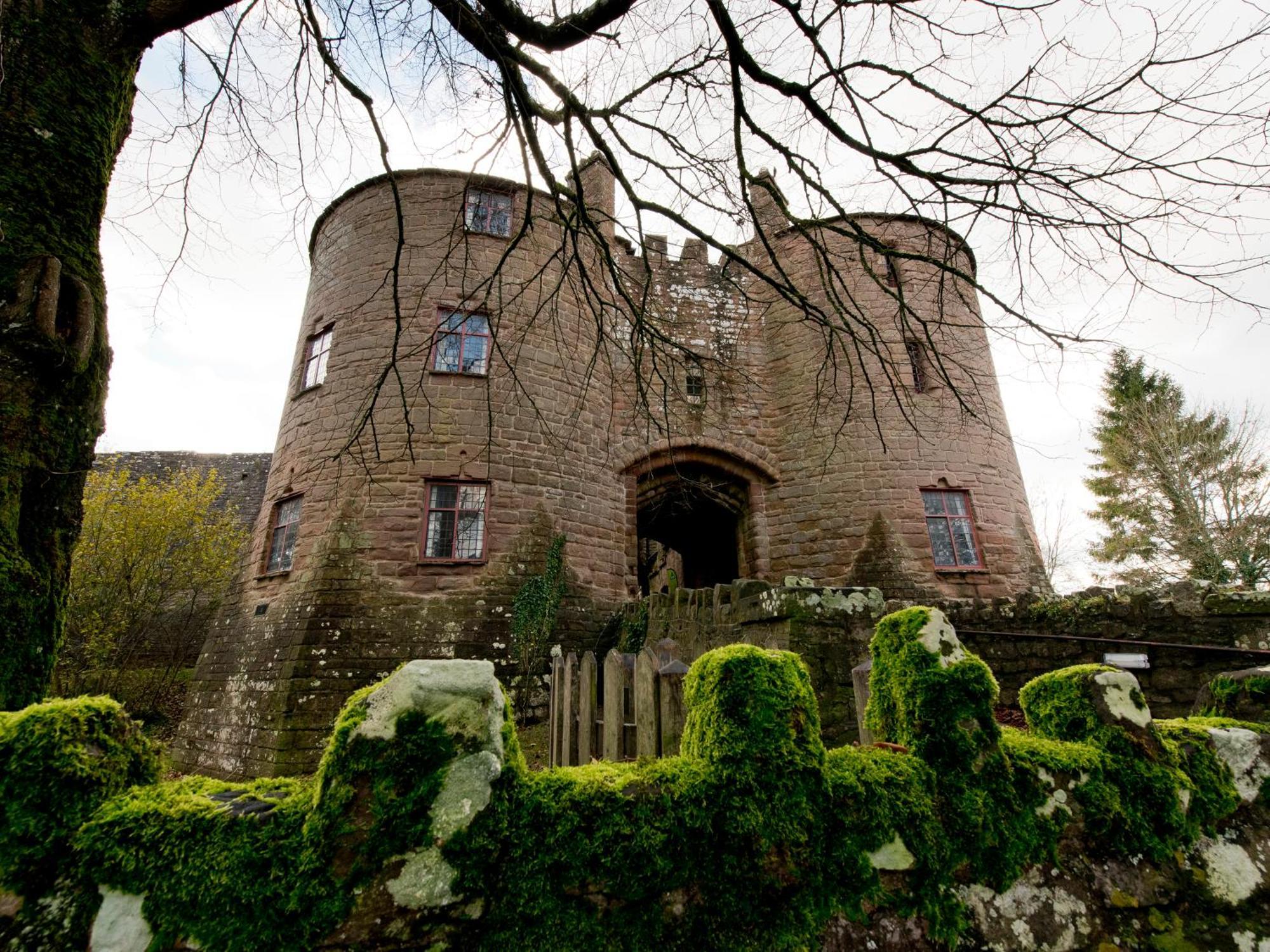 Yha St Briavels Castle Hostel Saint Briavels Exterior photo