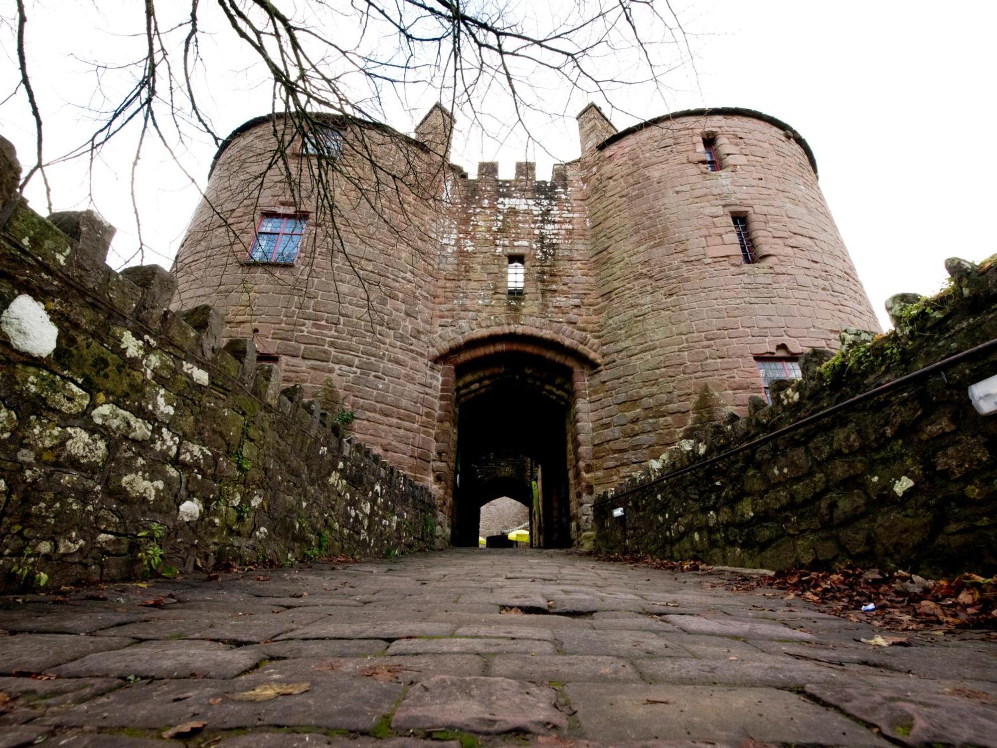Yha St Briavels Castle Hostel Saint Briavels Exterior photo